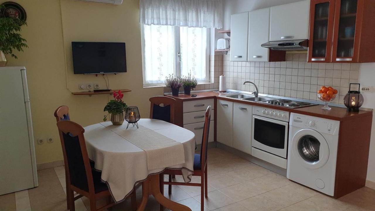 Apartments Aurora Borik Zadar Bagian luar foto